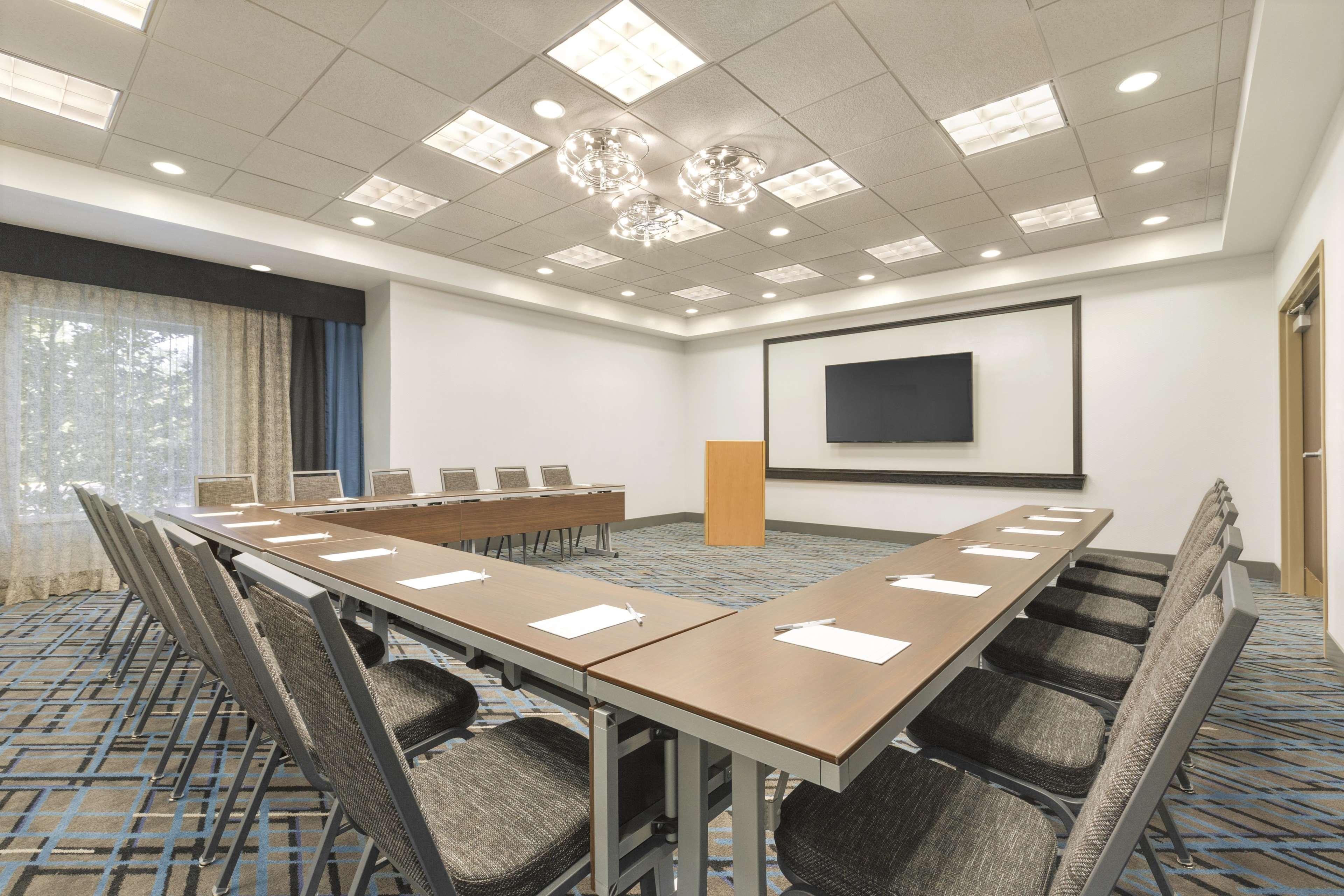 Hampton Inn & Suites Herndon-Reston Екстер'єр фото