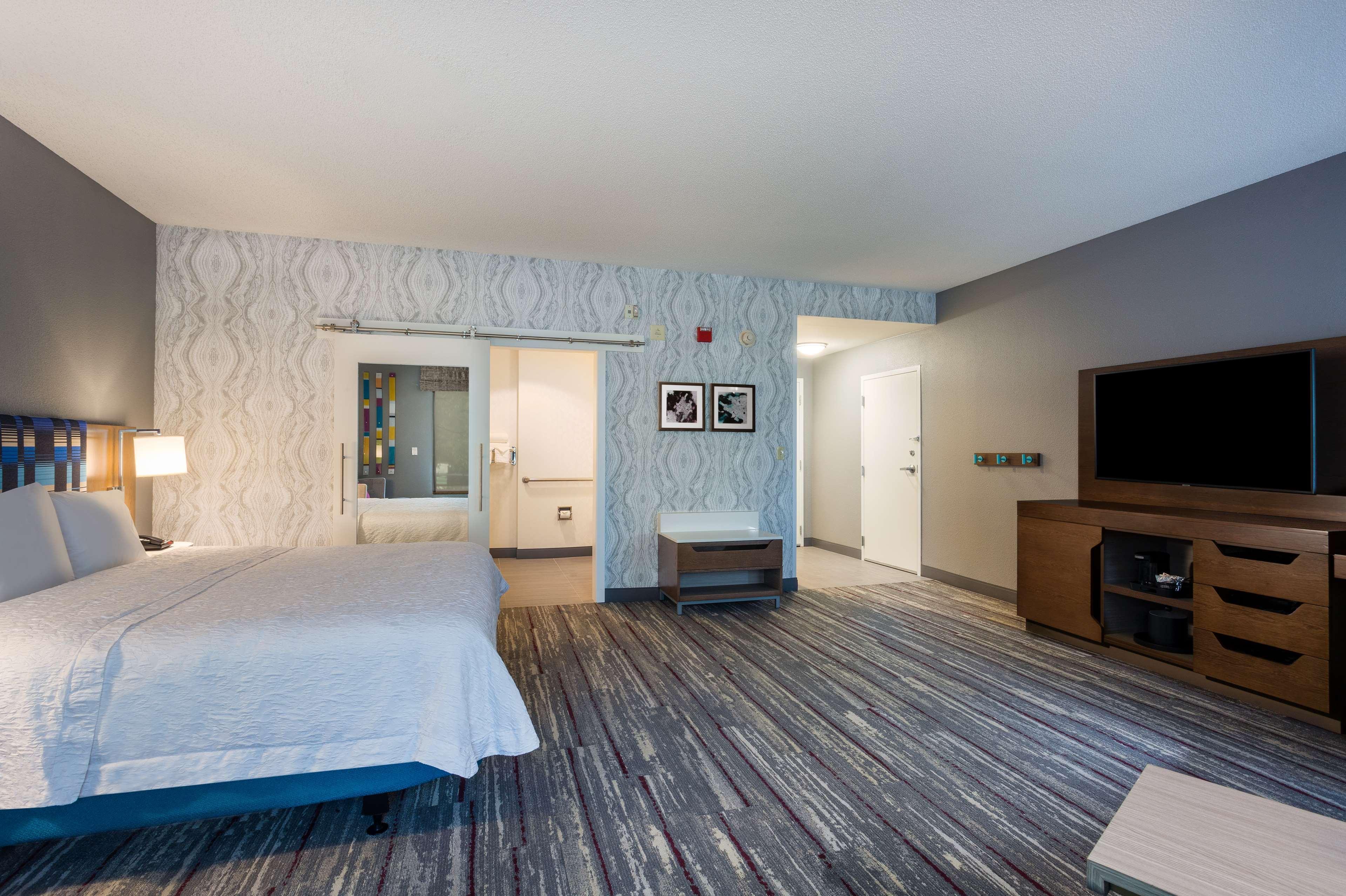 Hampton Inn & Suites Herndon-Reston Екстер'єр фото