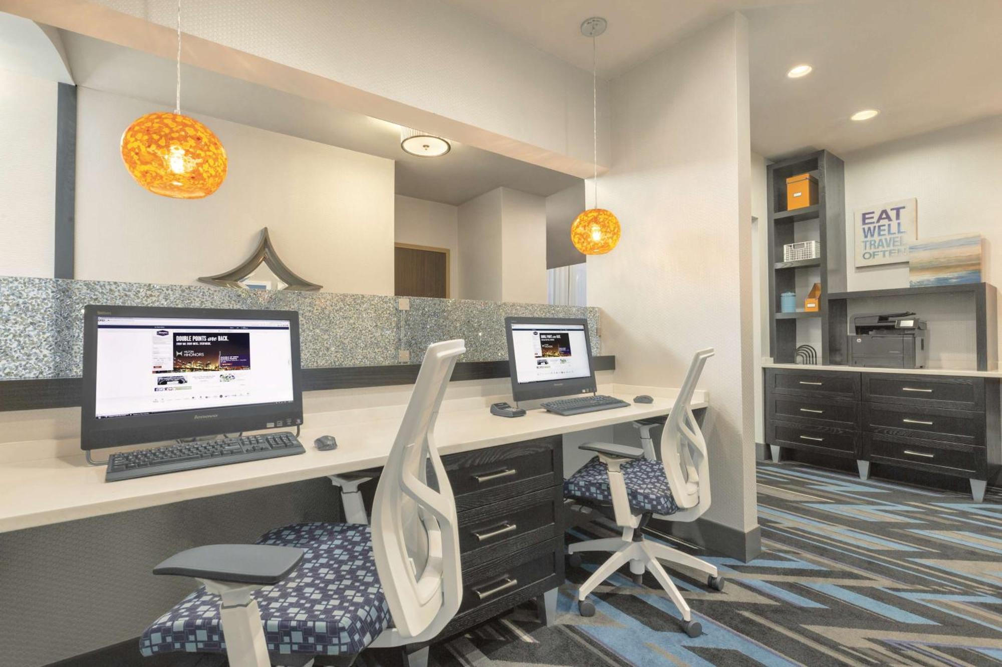 Hampton Inn & Suites Herndon-Reston Екстер'єр фото