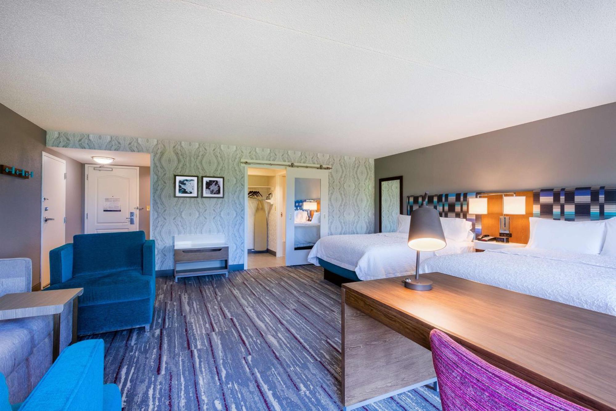 Hampton Inn & Suites Herndon-Reston Екстер'єр фото