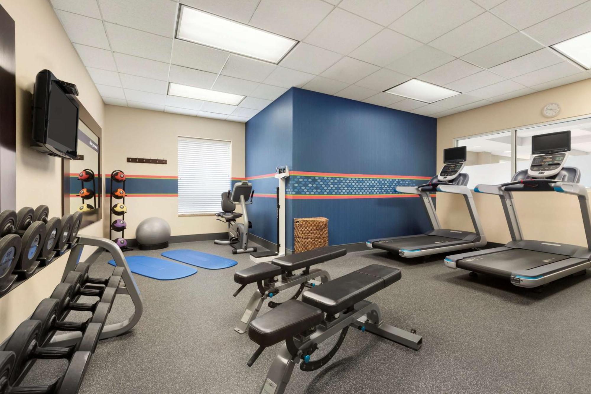 Hampton Inn & Suites Herndon-Reston Екстер'єр фото
