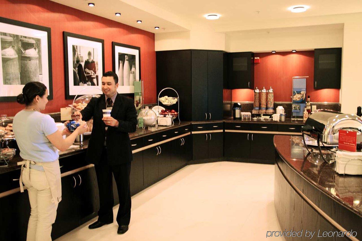 Hampton Inn & Suites Herndon-Reston Екстер'єр фото