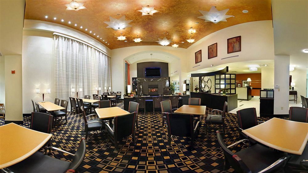 Hampton Inn & Suites Herndon-Reston Екстер'єр фото
